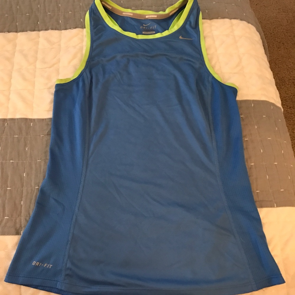 Nike running top
