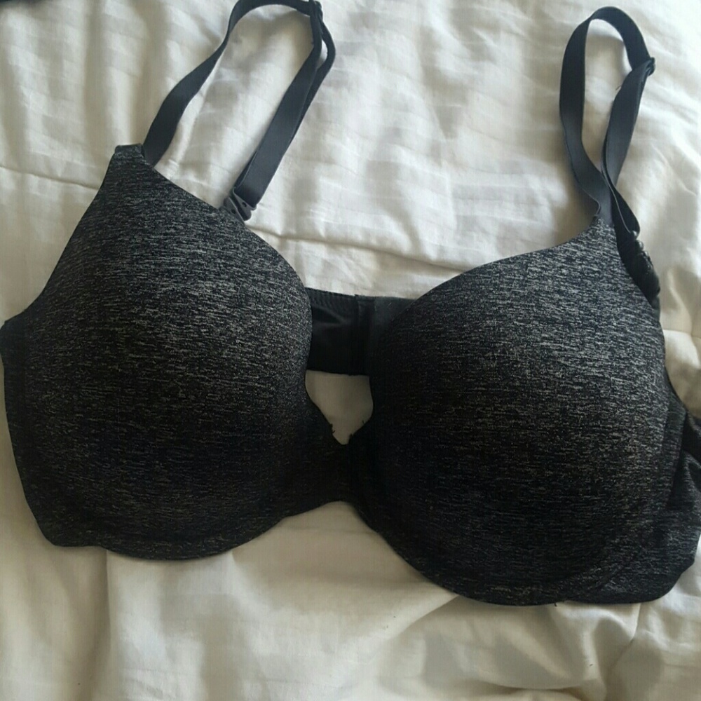 Victoria Secret t-shirt bra