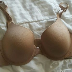 Victoria Secret t-shirt bra