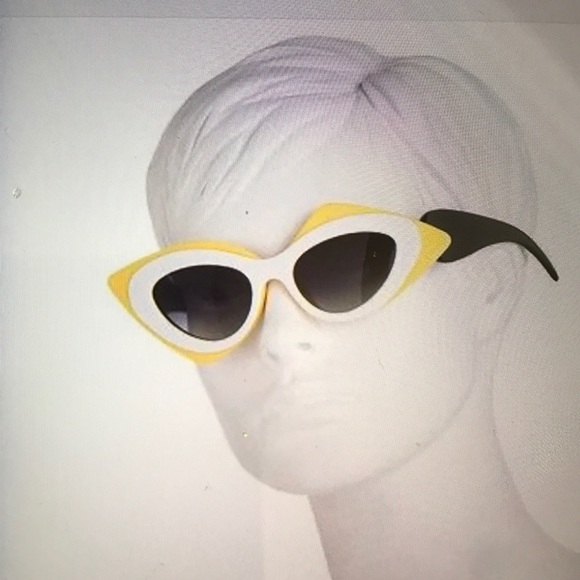 Linda Farrow sunglasses