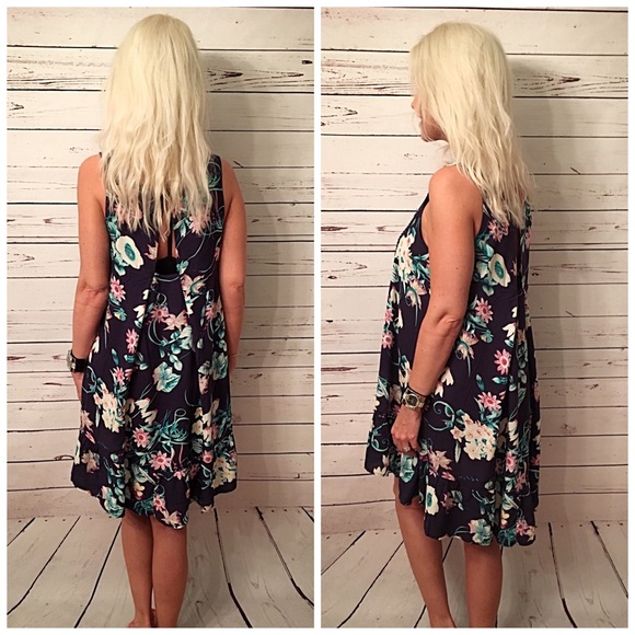 Stunning hi lo floral tank dress! - Picture 2 of 3