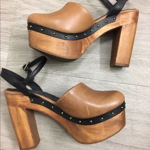 LF five worlds clogs