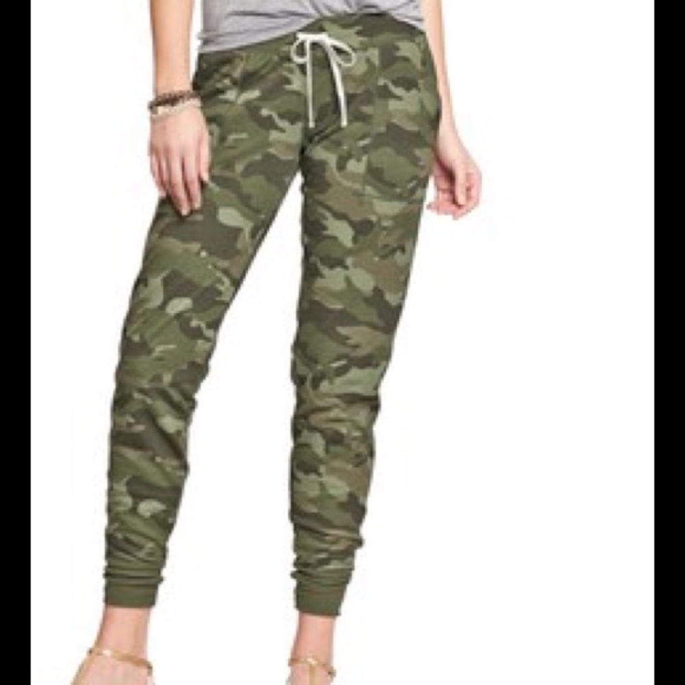Camo camouflage joggers