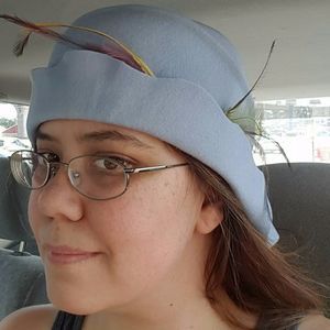 Meet your Posher, Carrie