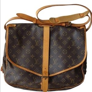 Louis Vuitton Saumur 35