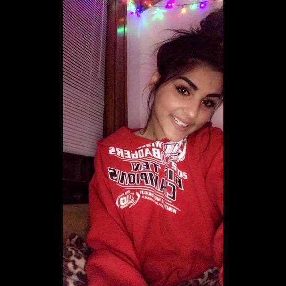 Meet your Posher, Mari - Picture 1 of 1