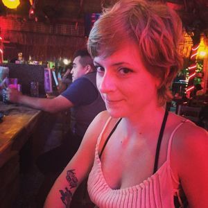 Meet your Posher, Becca