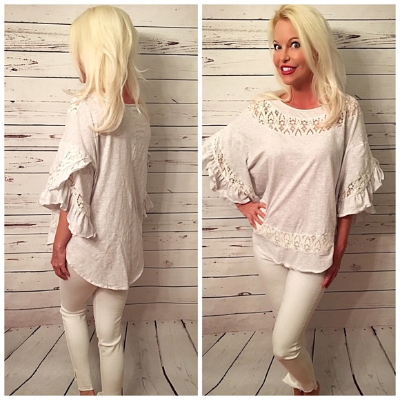 ๐ HP๐Obsessed with this lace detail top! - Picture 2 of 3