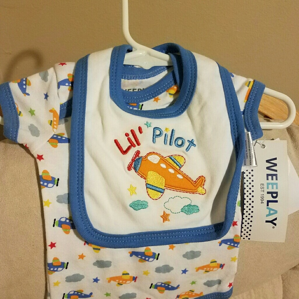 Bib and Onsie Set