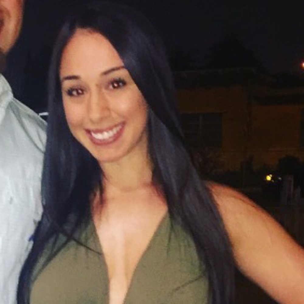Meet your Posher, Desiree