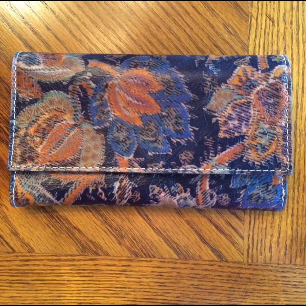 NWOT Patricia Nash Italian leather Wallet