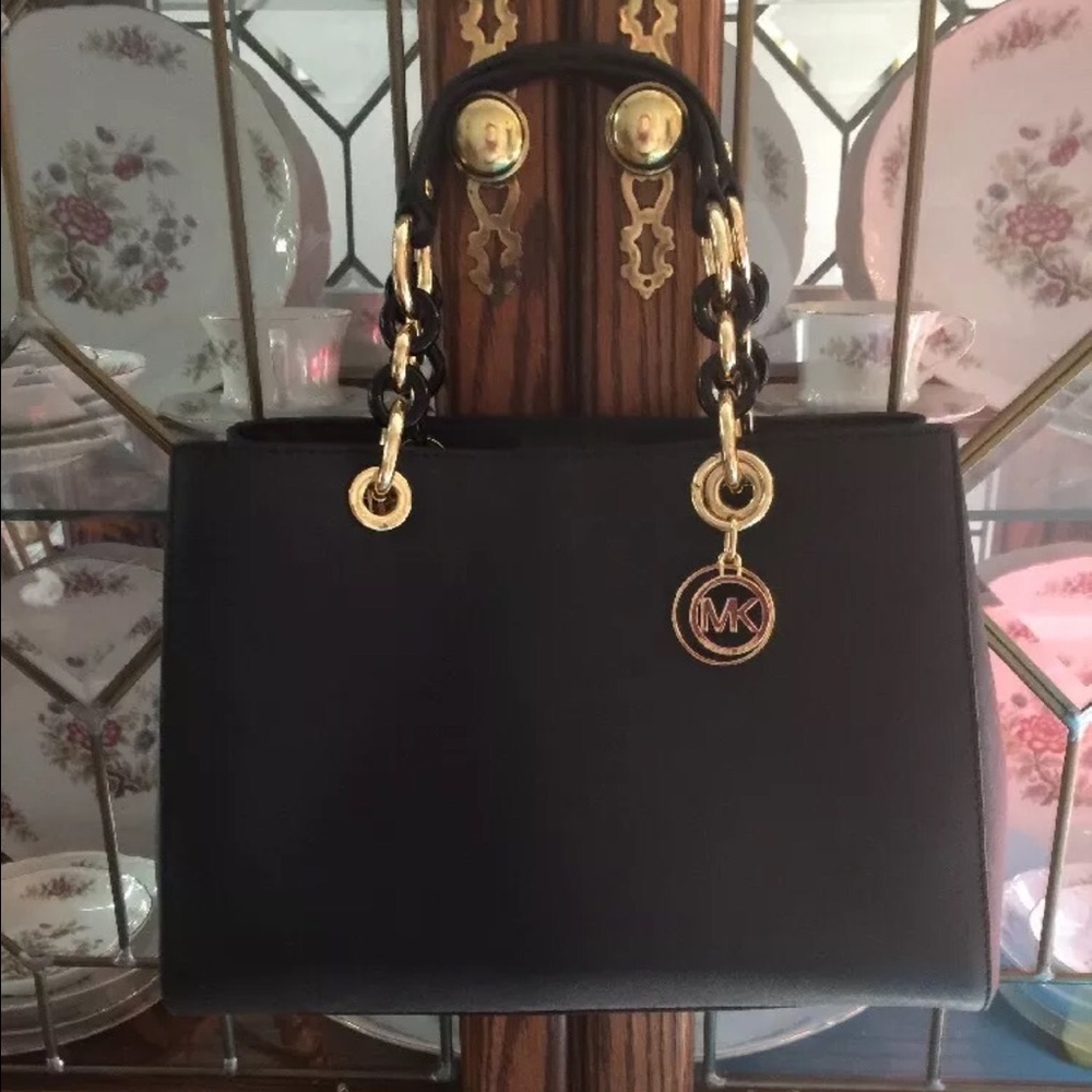 SOLD ❤️ MICHAEL KORS PURSE BLACK WITH CHAINS NWOT