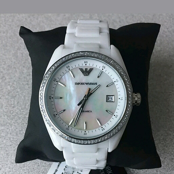 NWT emporio Armani ceramic white watch - Picture 5 of 6