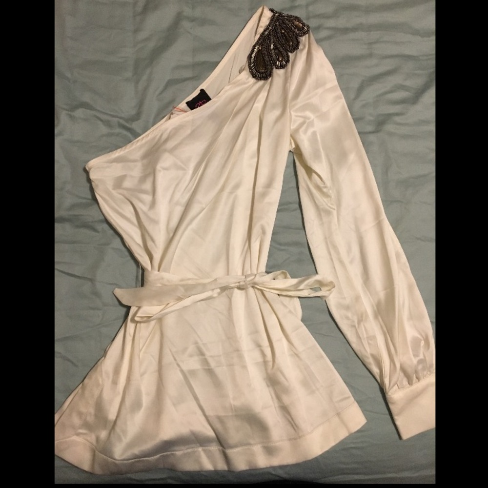 2b by Bebe One Sleeve Blouse