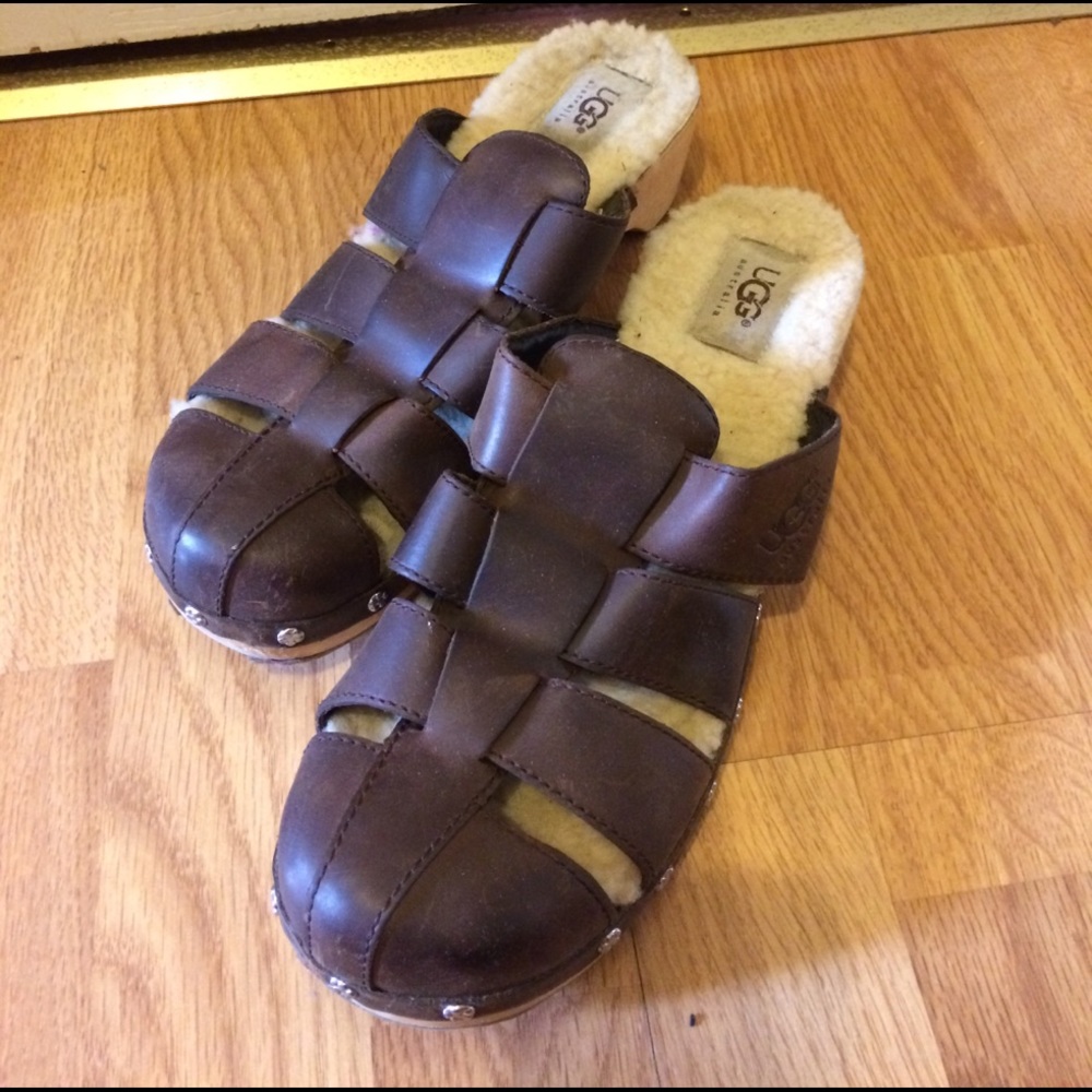 UGG clog slippers women's size 8 brown leather