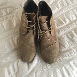 Toms Wedges