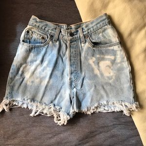Vintage high wasted distressed shorts