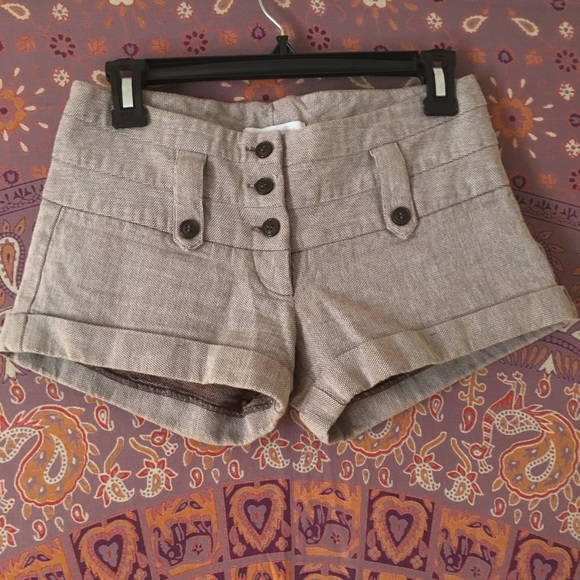 Charlotte Russe brown shorts!! Size 3 - Picture 1 of 4