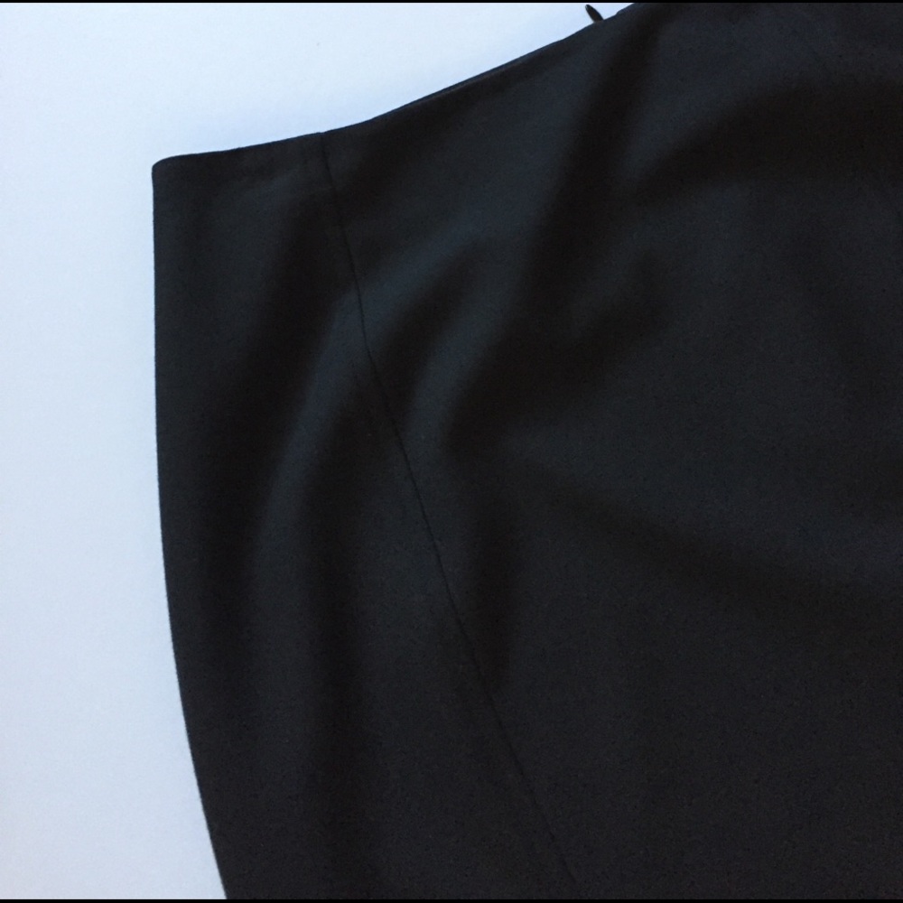 Tavora Black Stretch A Line Skirt - Picture 2 of 8