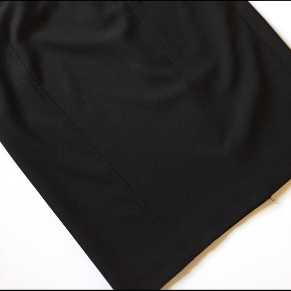 Tavora Black Stretch A Line Skirt - Picture 4 of 8