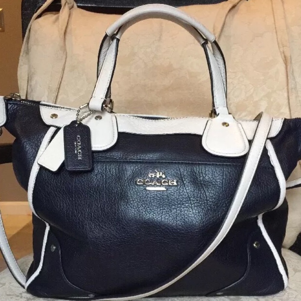 SOLD!❤️❤️ COACH MICKEY SATCHEL NAVY LEATHER PURSE