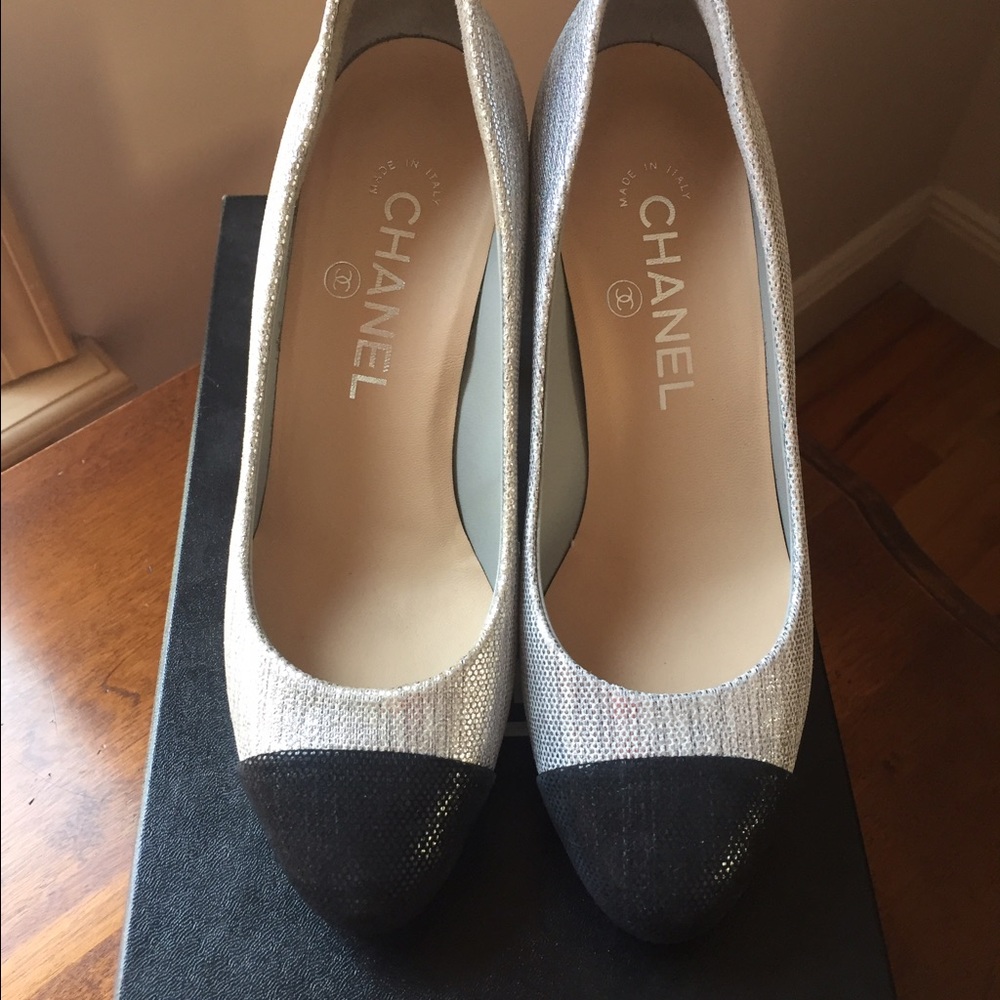 Chanel pumps