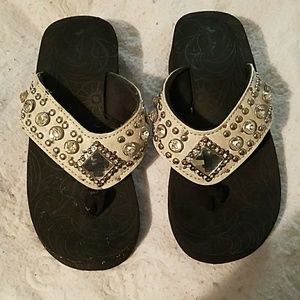 Montana West Bling flip flop sandals size 6