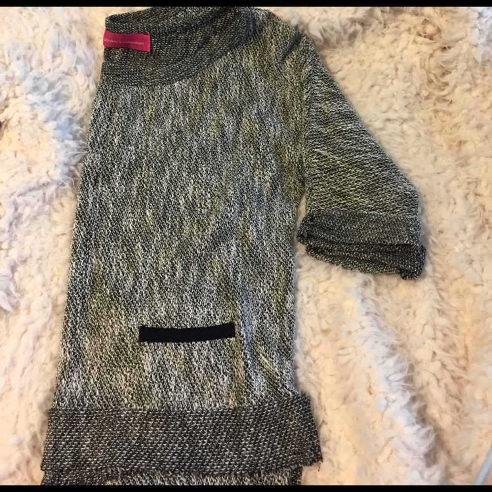 Pookie & Sebastion Sweater Top