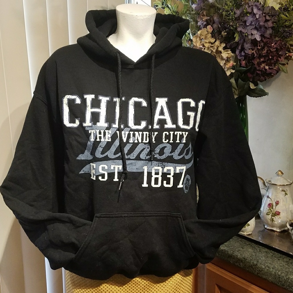 Chicago Illinois, The Windy City"hooded sweatshirt