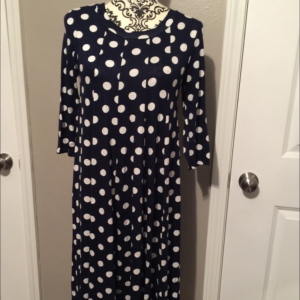 Navy polkadot swing dresses!