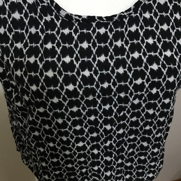 Crop top - Picture 3 of 3