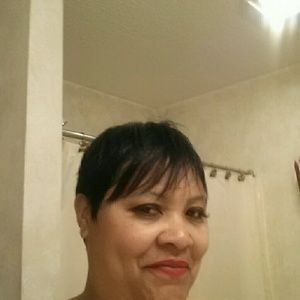 Meet your Posher, Bernadette