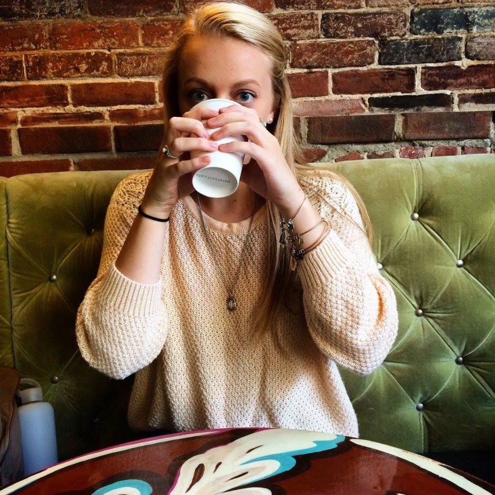 Meet your Posher, Abigail