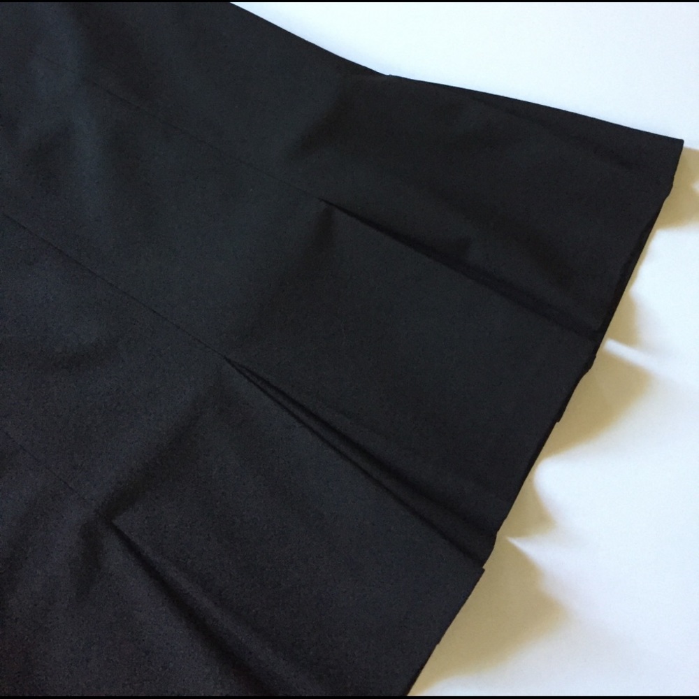 Karen Kane Lifestyle Black Pleated Skirt - Picture 4 of 8
