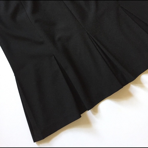 Karen Kane Lifestyle Black Pleated Skirt - Picture 7 of 8