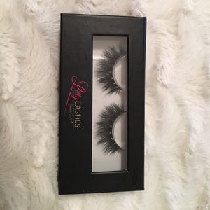 Lily Lashes - MYKONOS