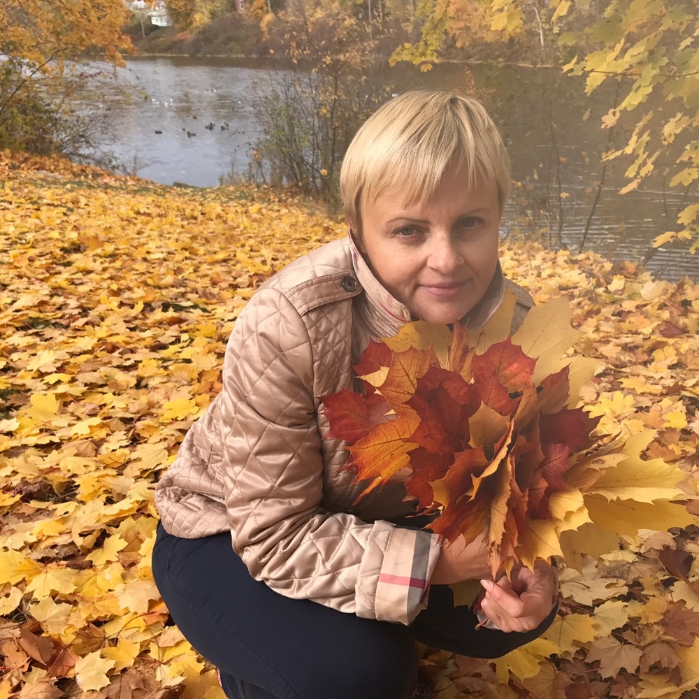 Meet your Posher, Elena