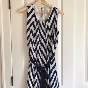 ❗️SALE❗️Francesca Blue/white Cheveron Dress-Sz M