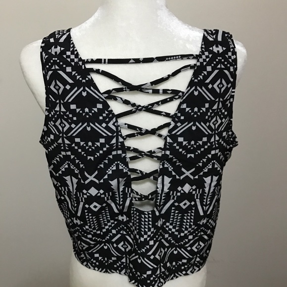 Aztech crop top - Picture 2 of 4