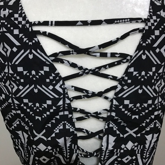 Aztech crop top - Picture 4 of 4