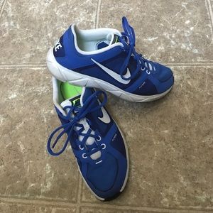 Royal blue. Size 9. Nike.