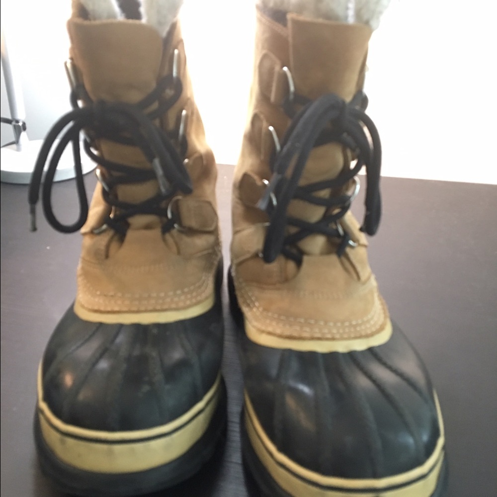Sorel caribou boots!!😀👞👞