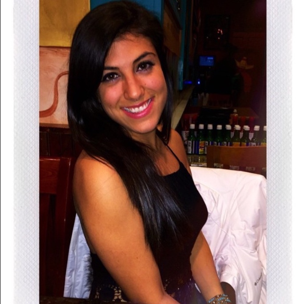 Meet your Posher, Julia