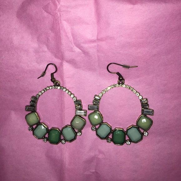 Spring time earrings. - Picture 2 of 2