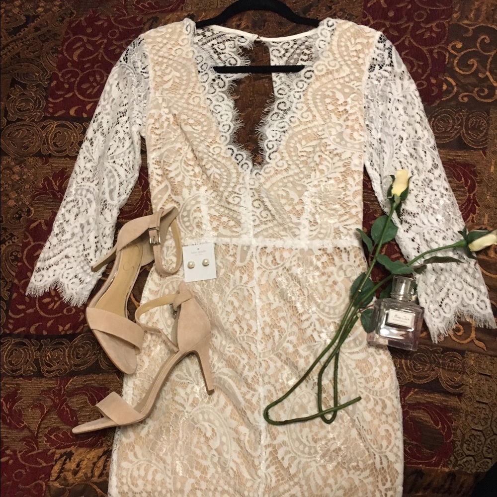 White lace dress by Luxxel