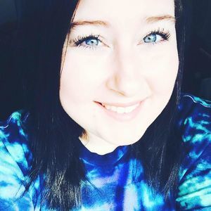 Meet your Posher, Hayley