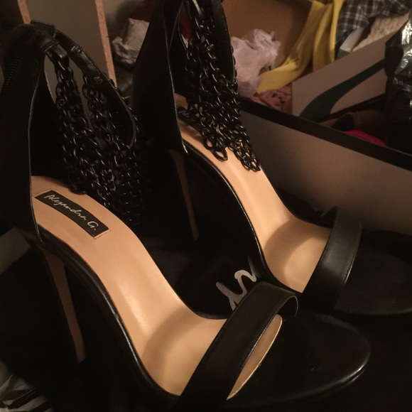 Shoes - Picture 3 of 3