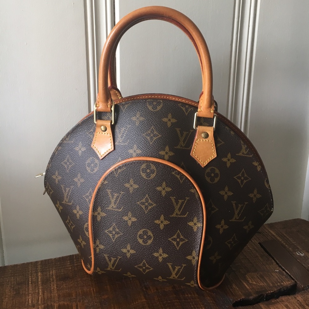 Louis Vuitton Ellipse Bag