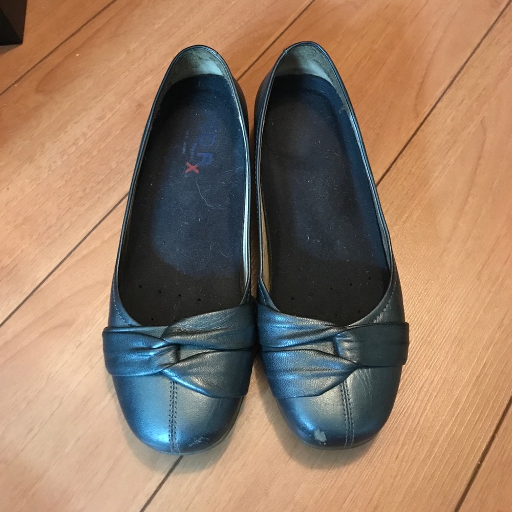 Shoes - Picture 1 of 2