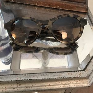 Maui Jim grey and Black Tortoise New Sunglasses